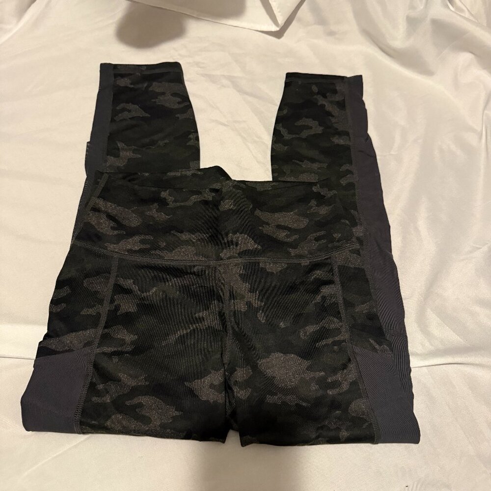 Fabletic Camo Leggings